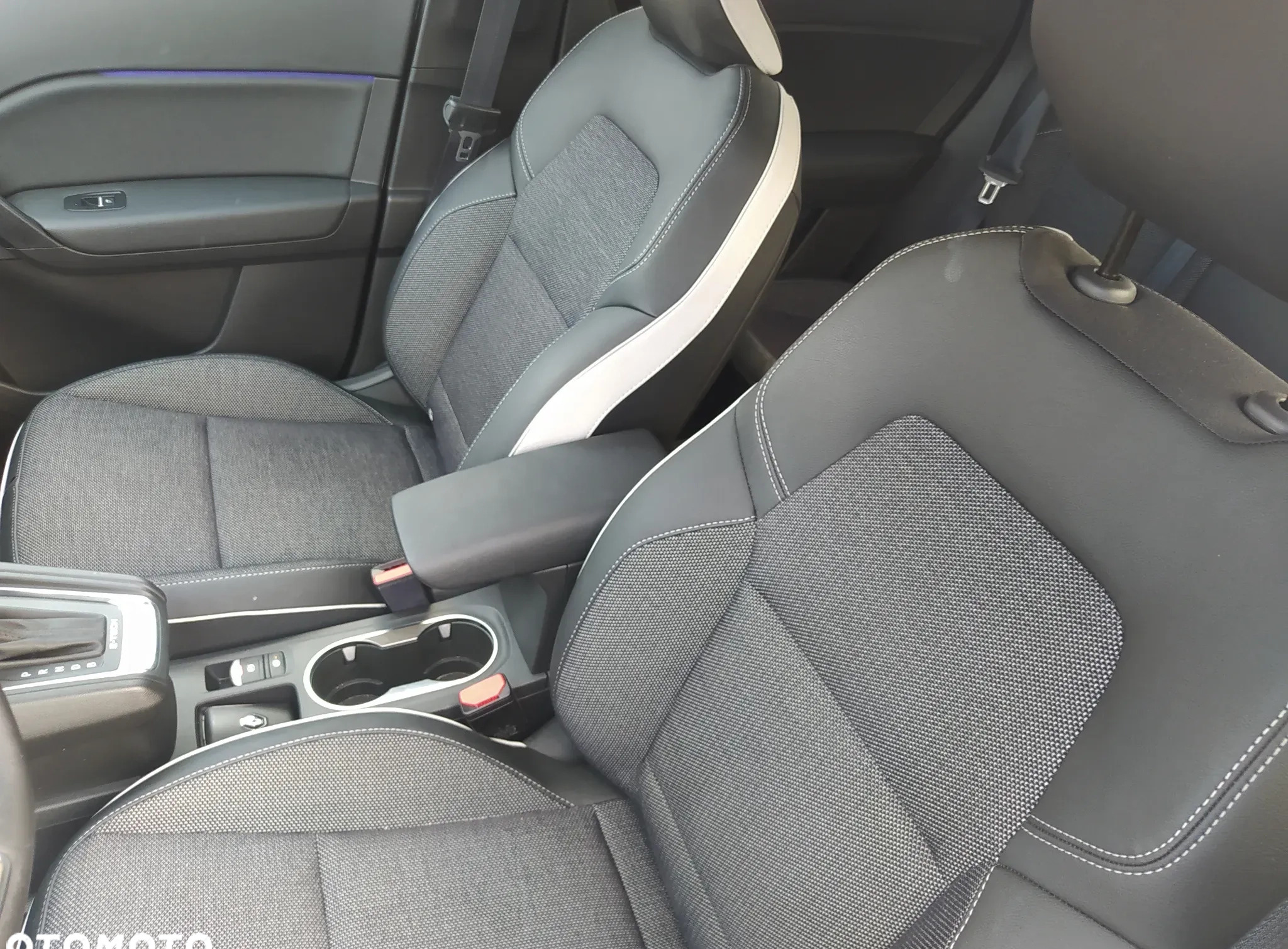Renault Captur cena 108500 przebieg: 16058, rok produkcji 2022 z Białobrzegi małe 137